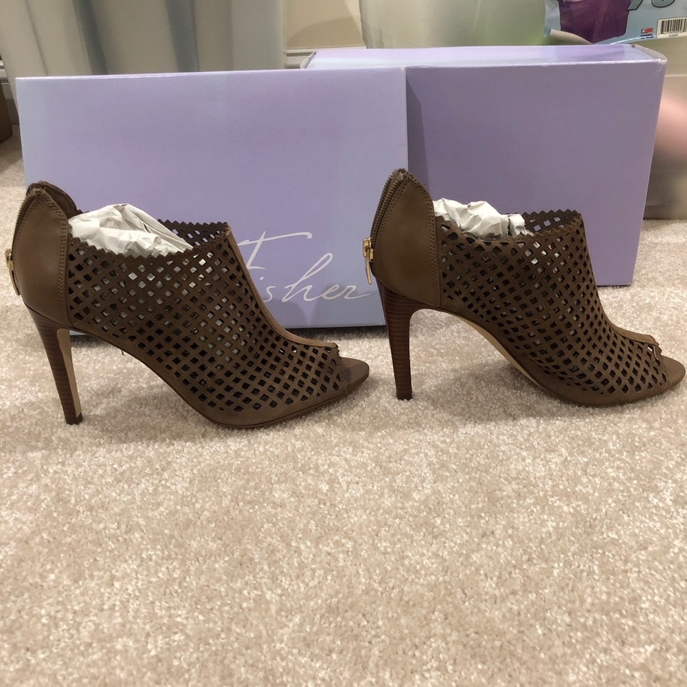 *SOLD* Marc Fisher Peep Toe Booties, 8.5 M, New with box!